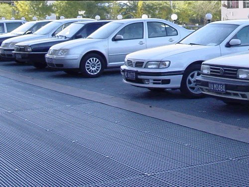 停車場<a href='http://m.baiduwh.cn'>鋼格柵</a>板