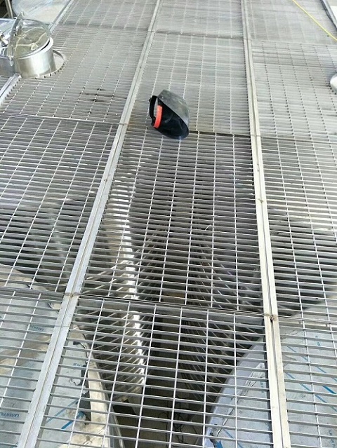 熱浸鋅<a href='http://m.baiduwh.cn/ganggeban/'>鋼格板</a> 熱浸鋅鋼格板