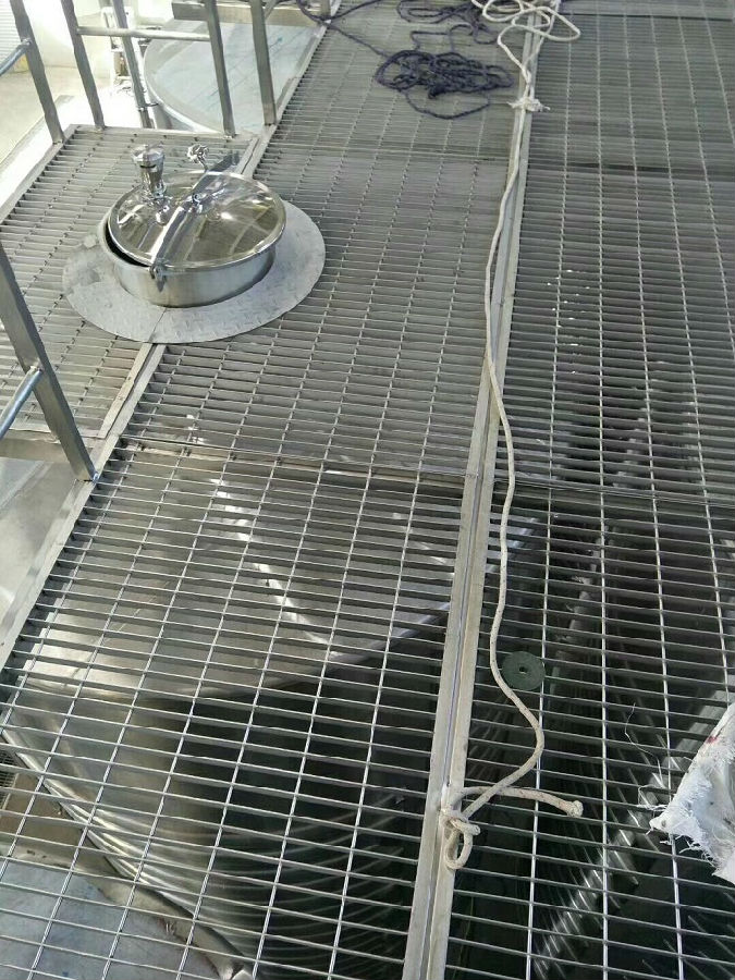 不銹<a href='http://m.baiduwh.cn'>鋼格柵板</a> 不銹鋼<a href='http://m.baiduwh.cn'>格柵板</a>