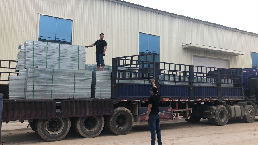 壓焊鍍鋅鋼格板平臺(tái) 壓焊鍍鋅鋼格板平臺(tái)