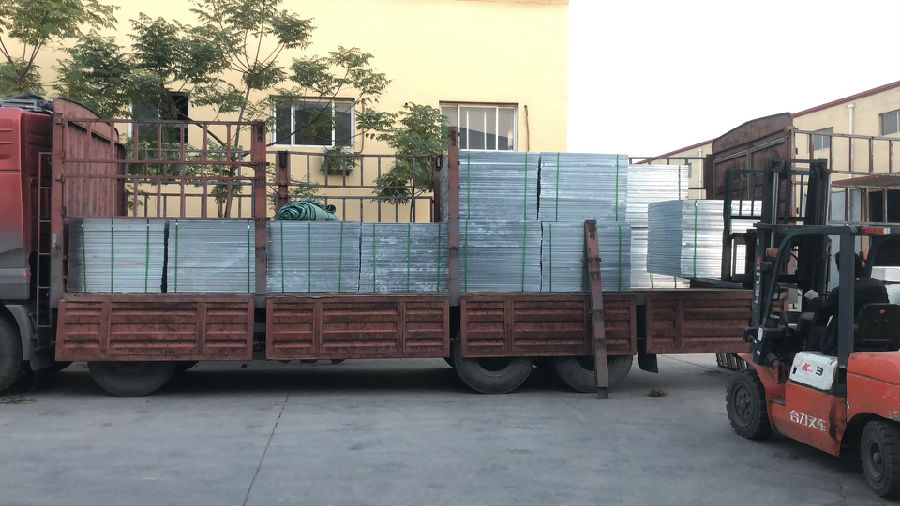 鍍鋅鋼格柵平臺(tái) 鍍鋅鋼格柵平臺(tái)