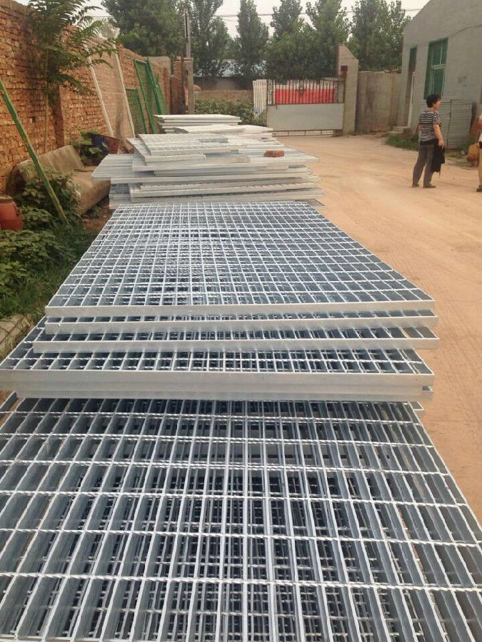 鍍鋅鋼格柵規(guī)格 鍍鋅鋼格柵規(guī)格